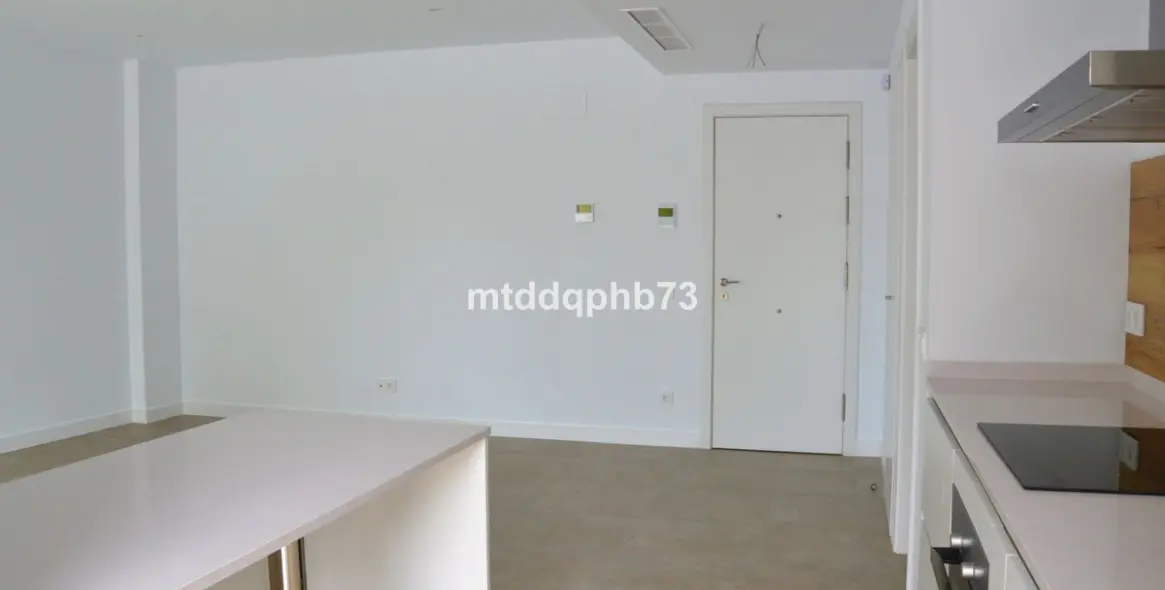 Sale of ground floor apartment in Estepona 7