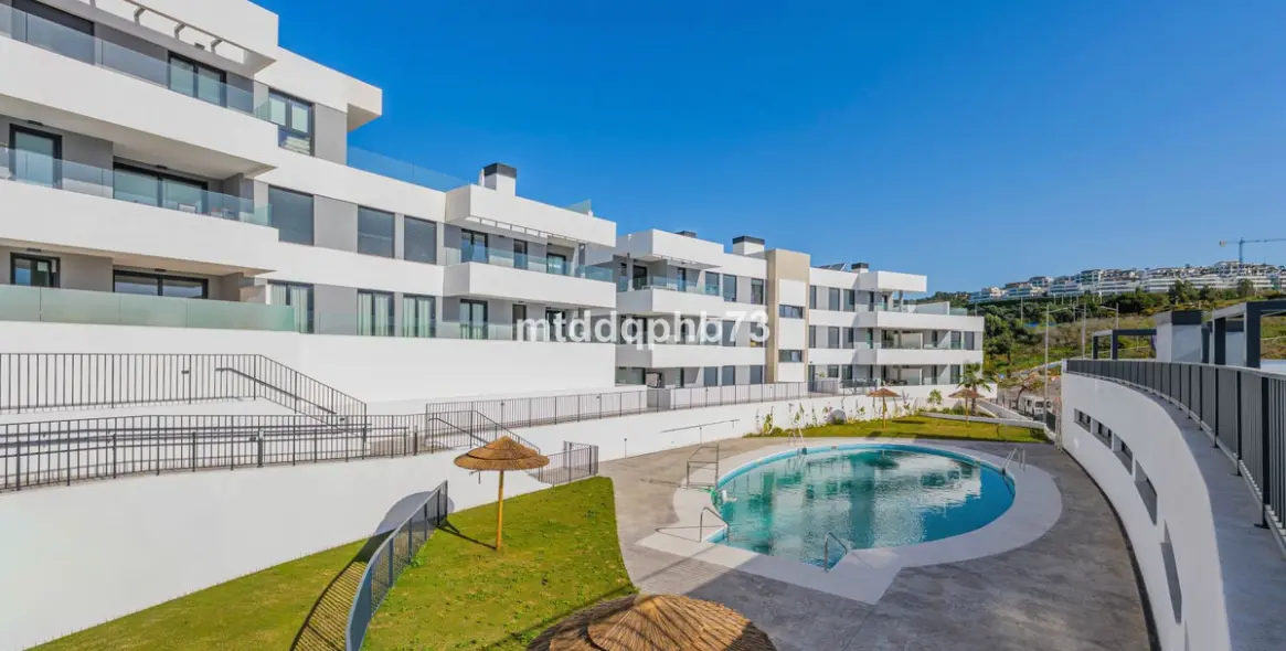 Sale of ground floor apartment in Estepona 23