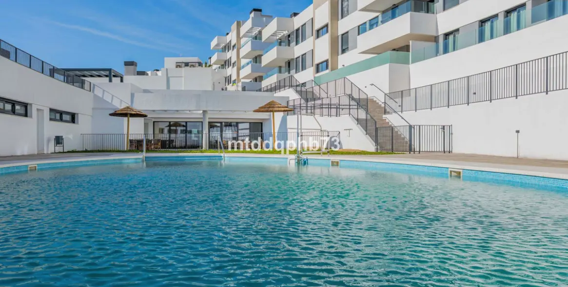 Sale of ground floor apartment in Estepona 24