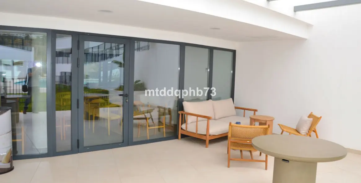 Sale of ground floor apartment in Estepona 25