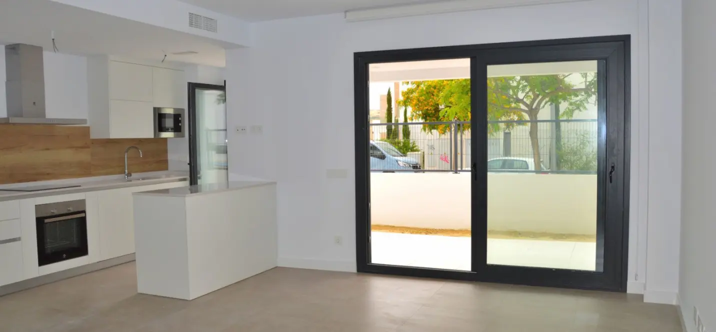 Sale of ground floor apartment in Estepona 4