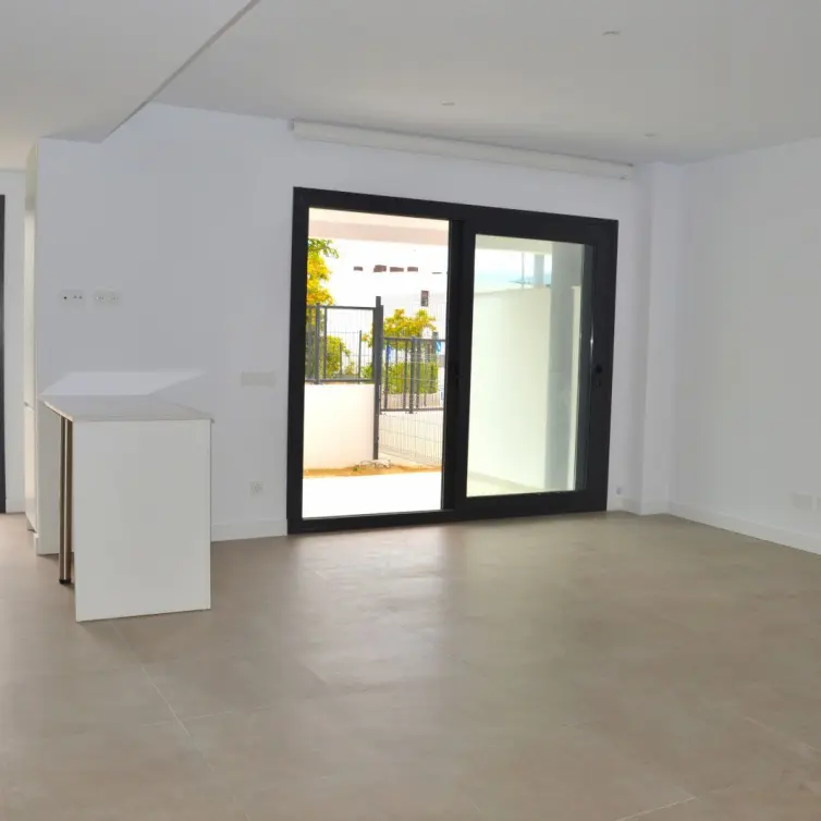Sale of ground floor apartment in Estepona