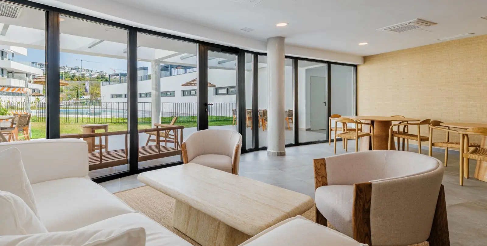 Sale of ground floor apartment in Estepona 27