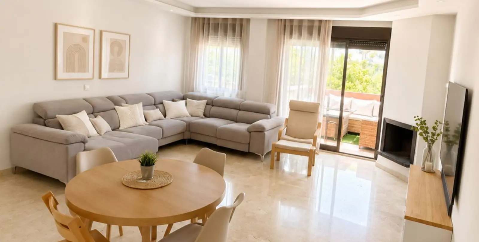 Venta de ático dúplex en Casares 2