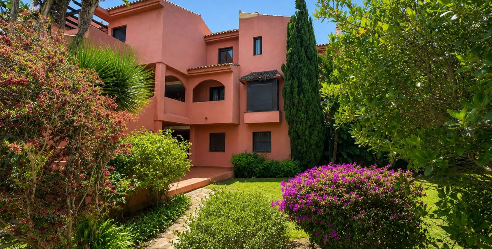 Venta de ático dúplex en Casares 34