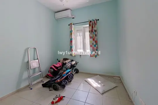 Image 9 thumb