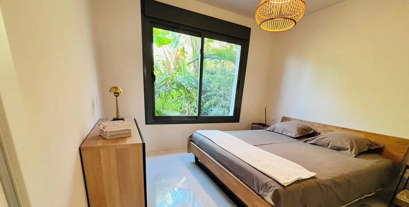 Venta de apartamento en planta baja en Casares 11