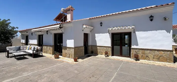 Venta de villa independiente en Canillas de Aceituno 3
