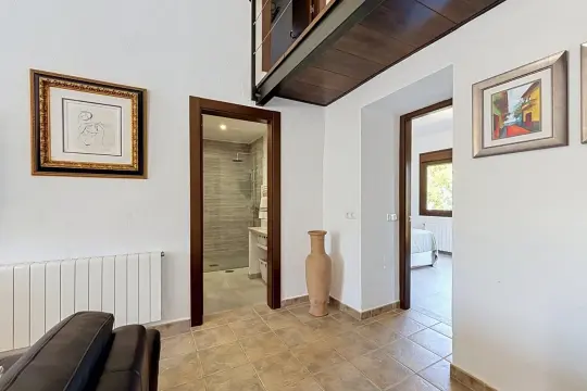 Image 18 thumb