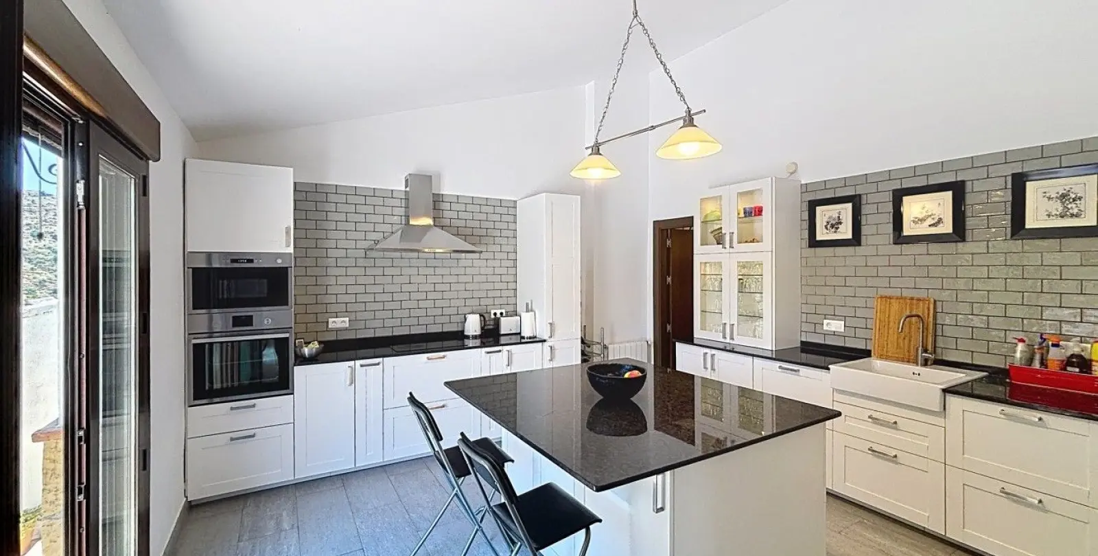 Продажа  отдельно стоящей виллы в Canillas de Aceituno 35