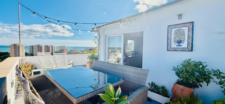 Продажа двухуровневого пентхауса в Torremolinos 0