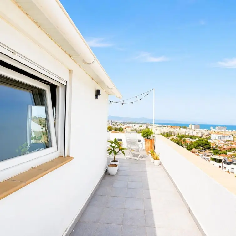 Sale of penthouse duplex in Torremolinos
