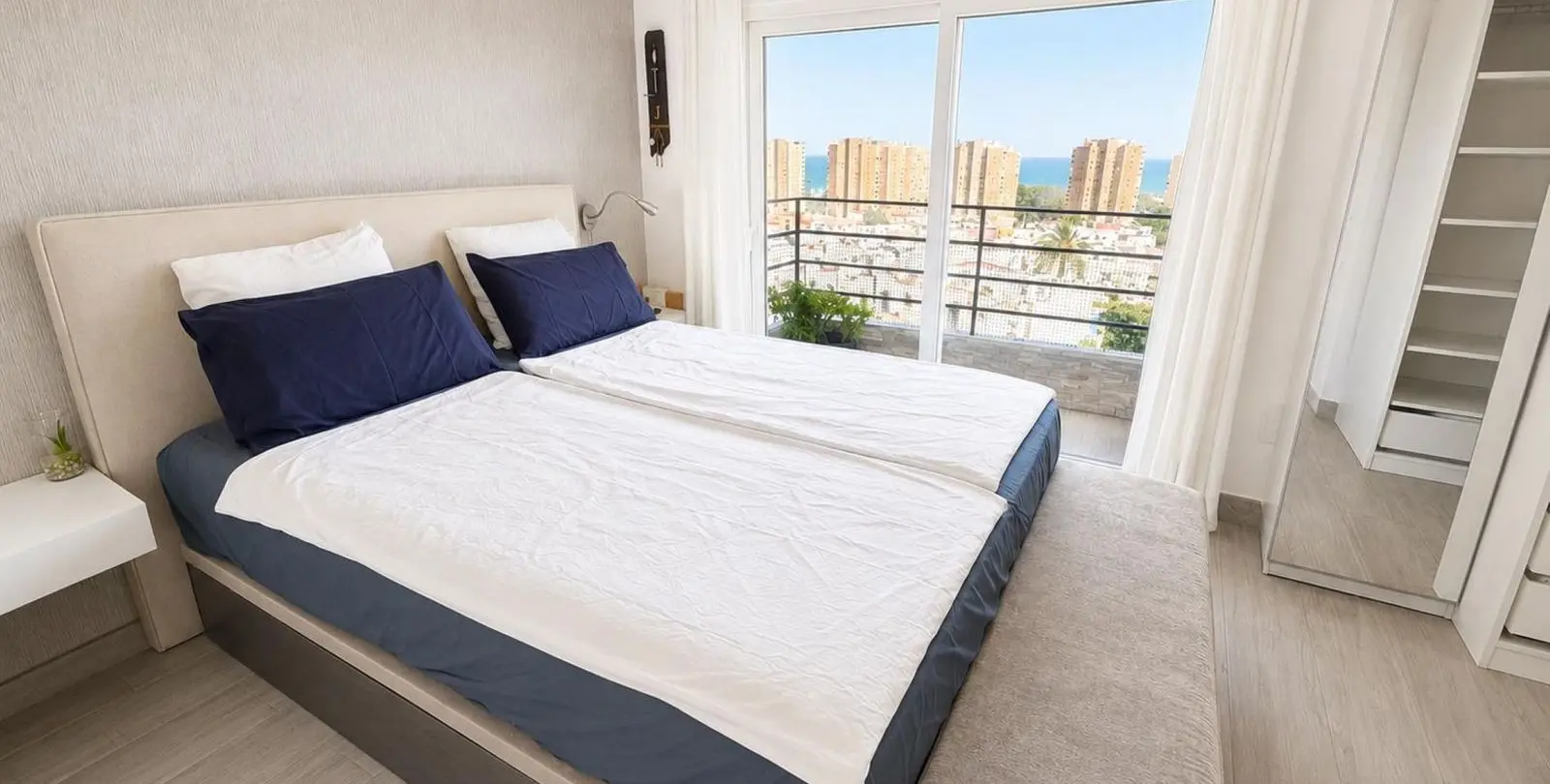 Продажа двухуровневого пентхауса в Torremolinos 16