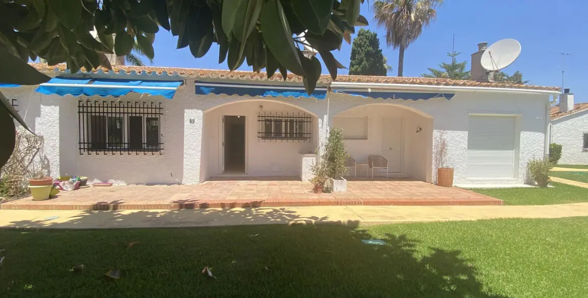 Продажа таунхауса в Cortijo Blanco 1