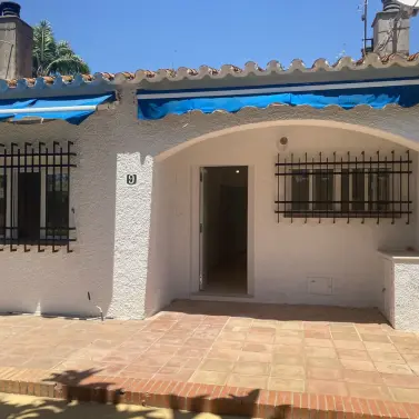 Venta de adosado en Cortijo Blanco
