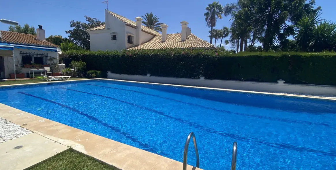 Продажа таунхауса в Cortijo Blanco 4