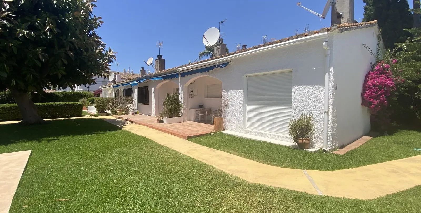 Venta de adosado en Cortijo Blanco 1