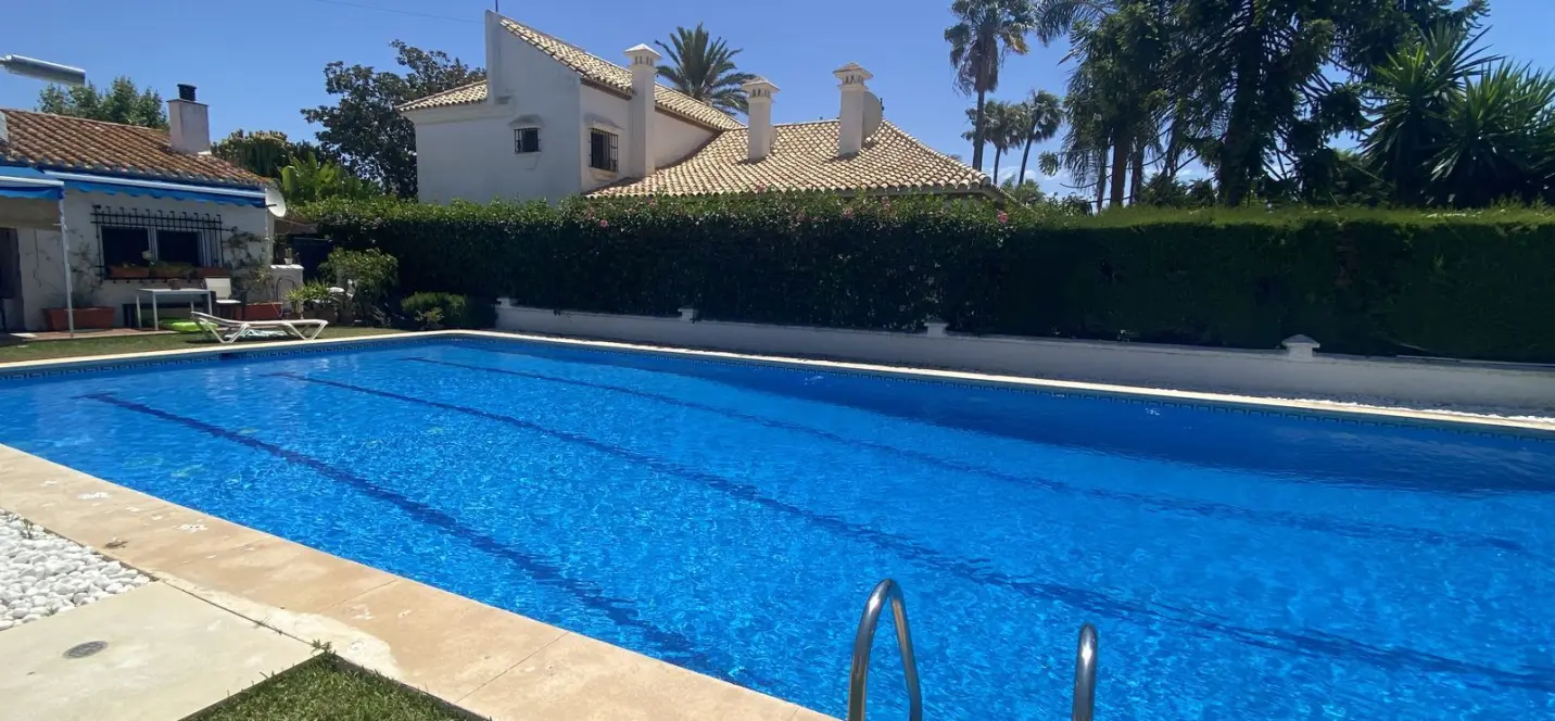 Venta de adosado en Cortijo Blanco 1
