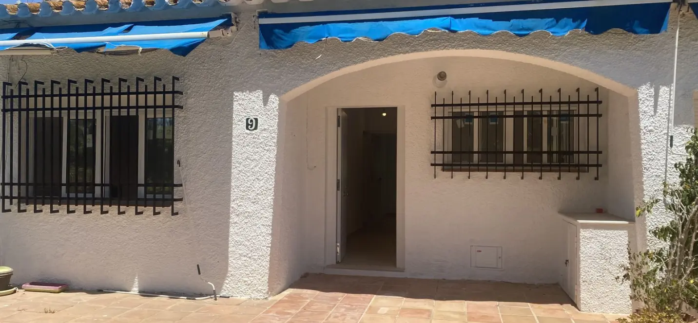 Venta de adosado en Cortijo Blanco 3