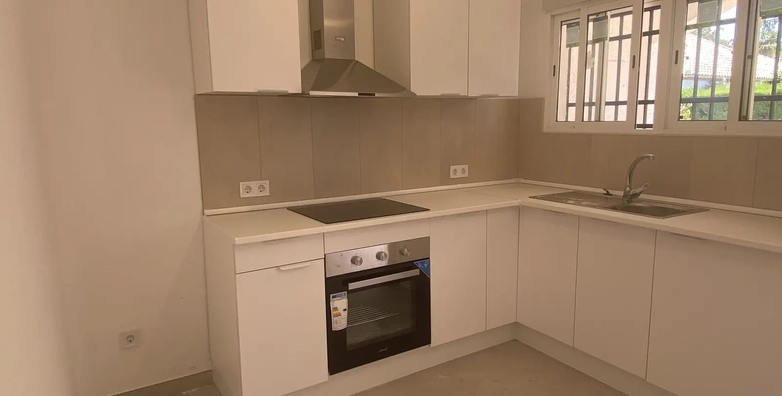 Venta de adosado en Cortijo Blanco 6