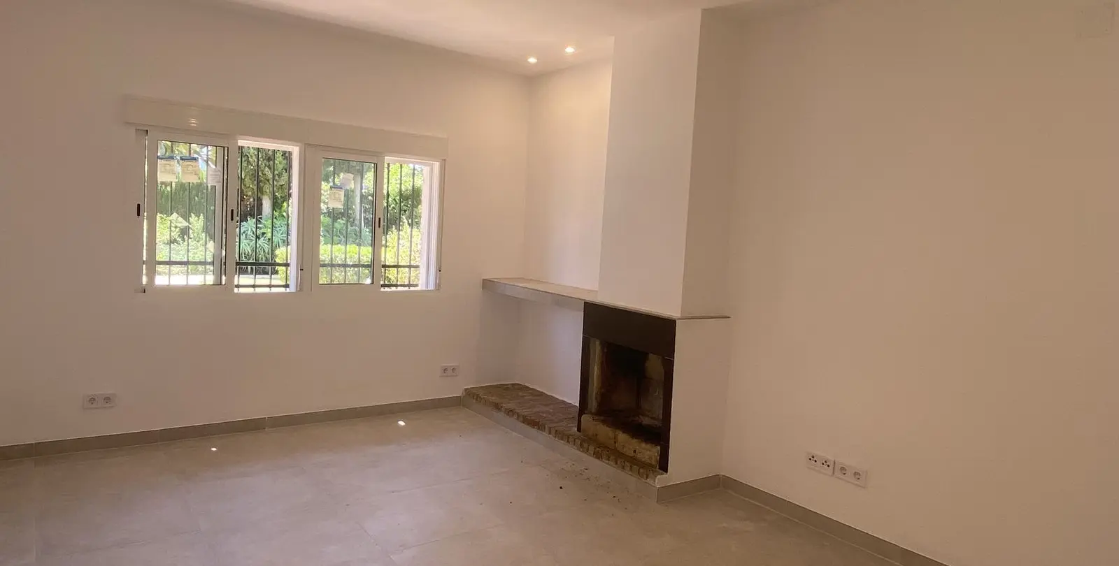 Venta de adosado en Cortijo Blanco 7