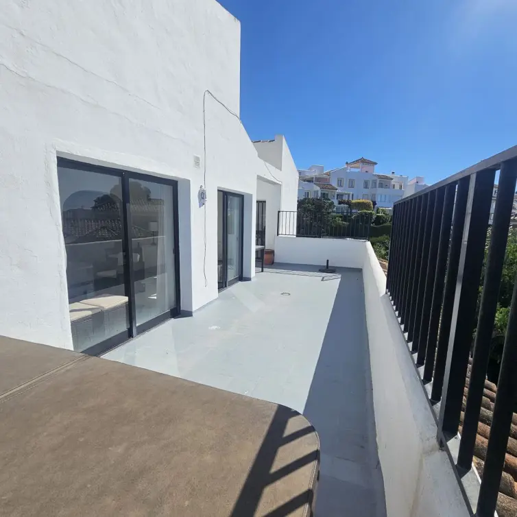 Sale of penthouse in Riviera del Sol