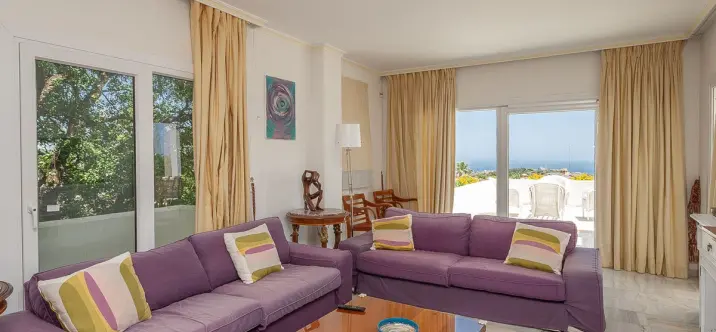 Sale of middle floor apartment in La Mairena 1