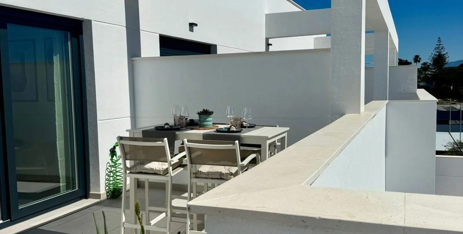 Sale of penthouse in Estepona 5