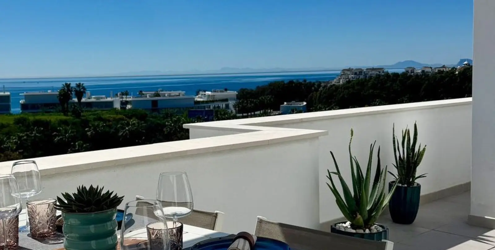 Sale of penthouse in Estepona 6