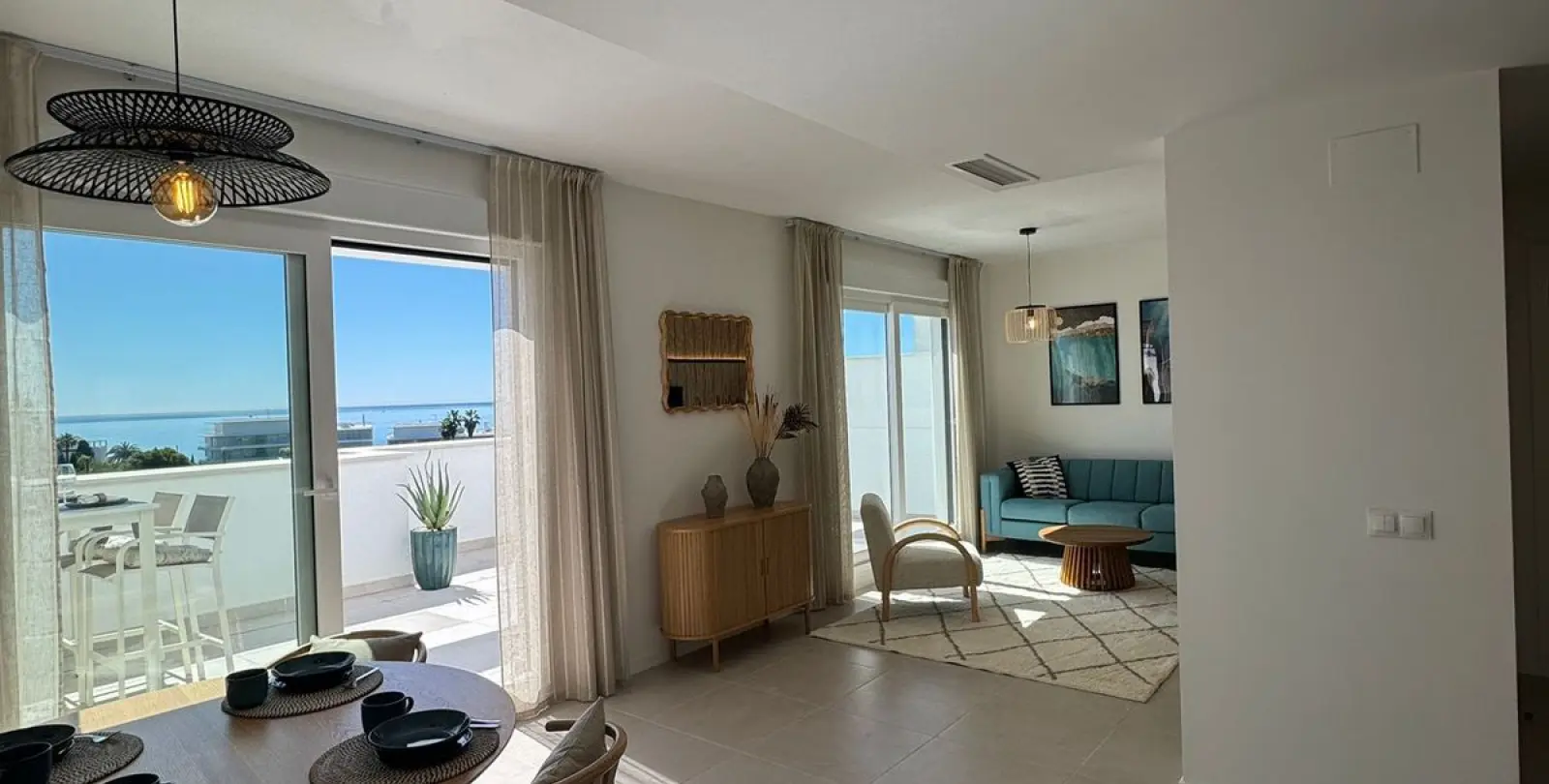 Sale of penthouse in Estepona 30