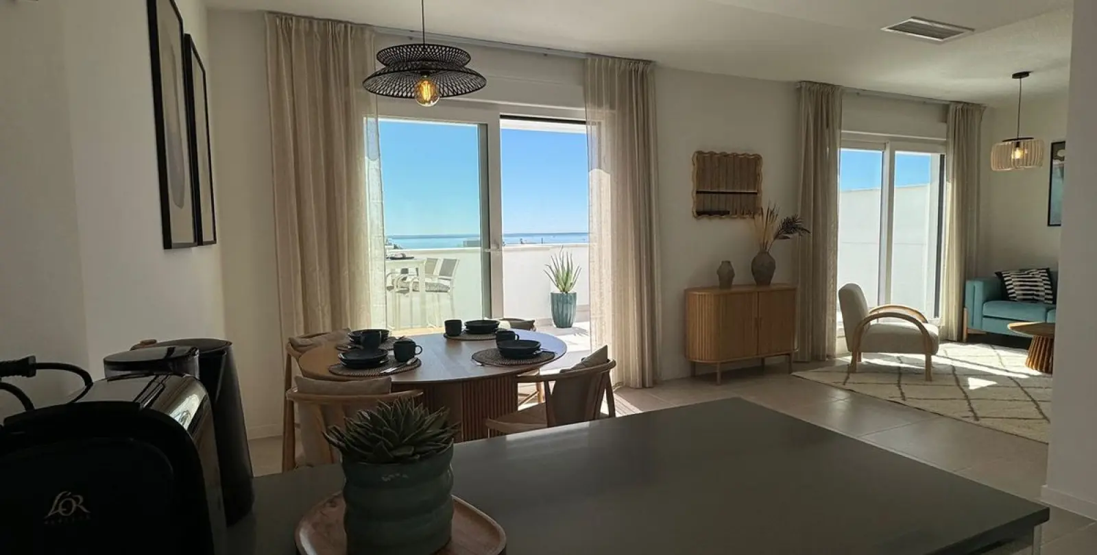 Sale of penthouse in Estepona 35