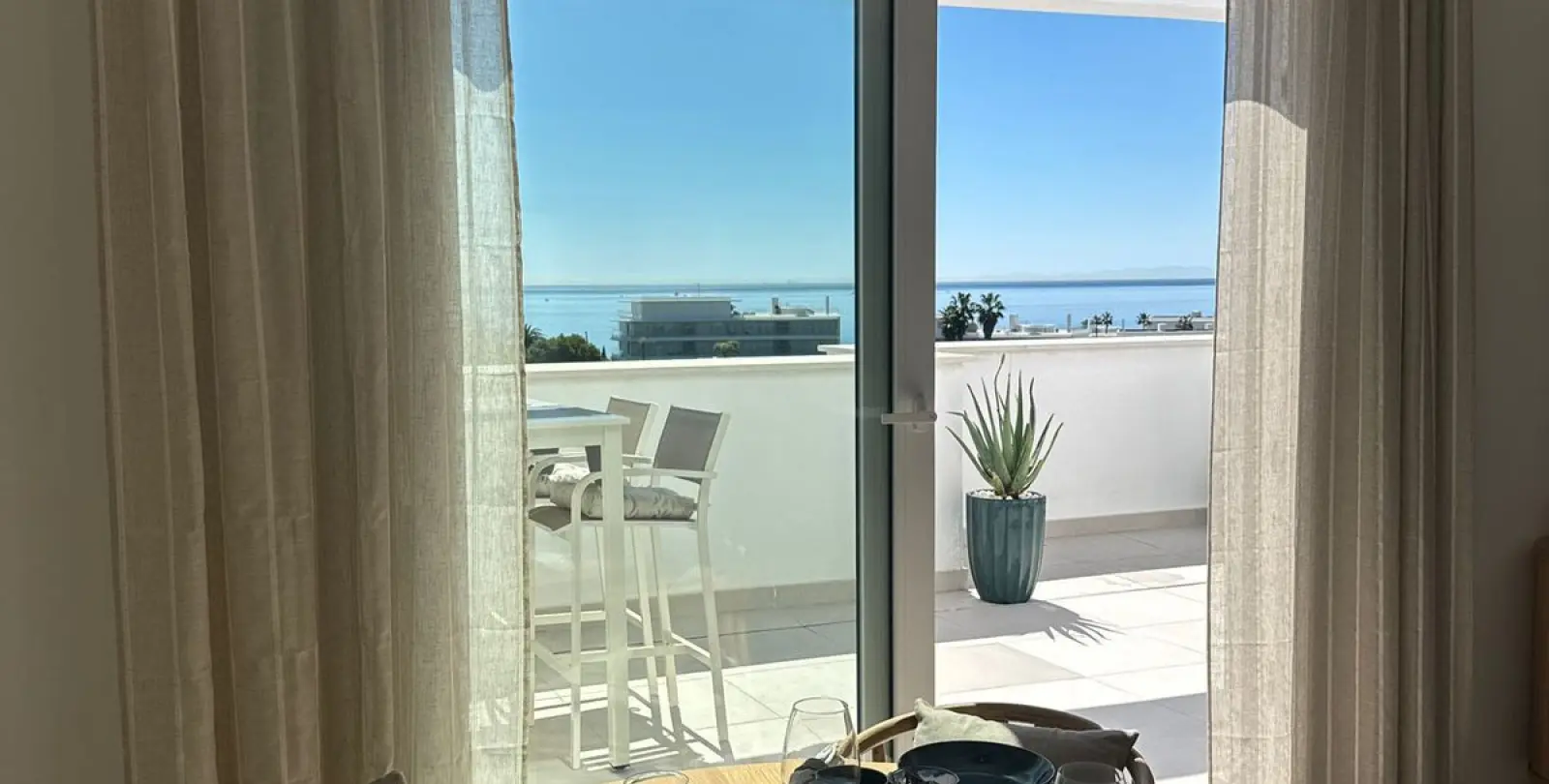 Sale of penthouse in Estepona 38