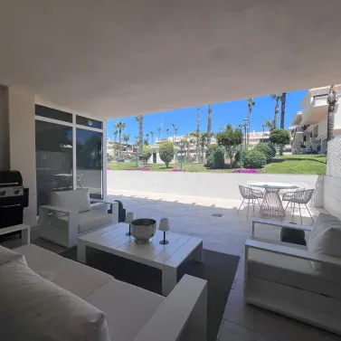 Sale of ground floor apartment in Puerto Banús