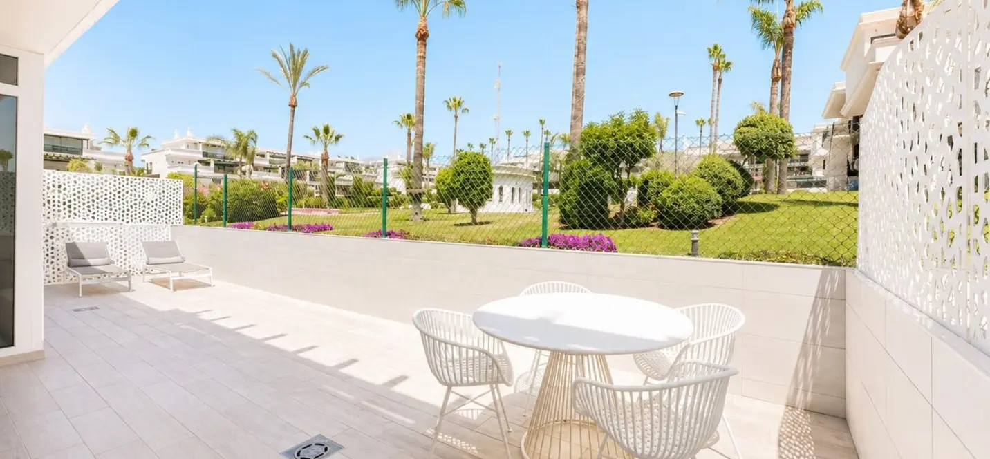Продажа апартаментов на первом этаже в Puerto Banús 4
