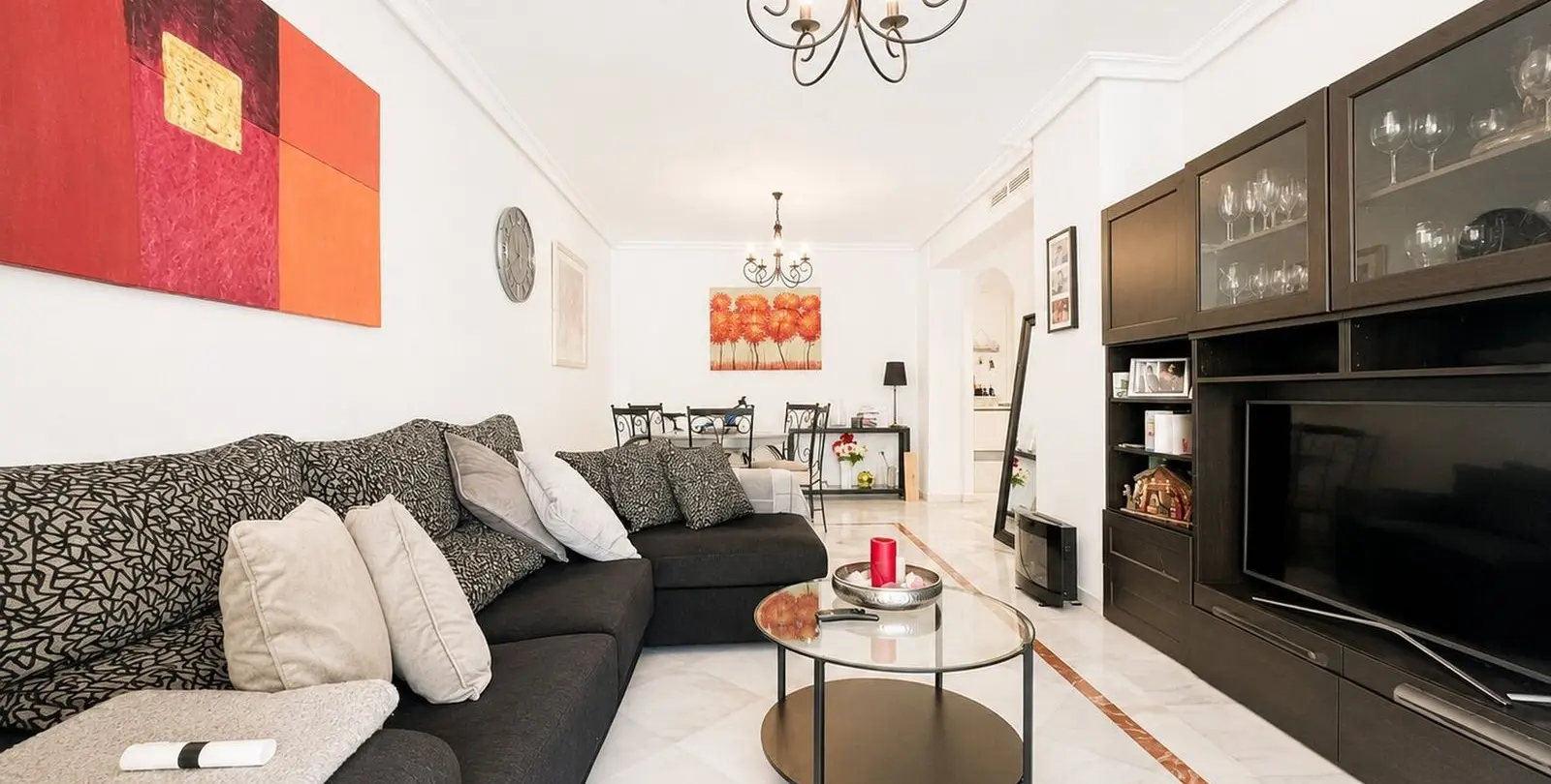 Venta de apartamento en planta baja en Puerto Banús 9