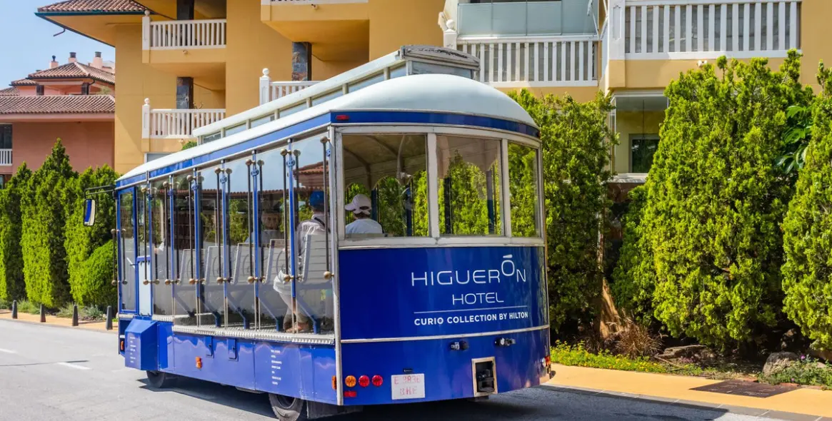 Sale of middle floor apartment in Fuengirola 40