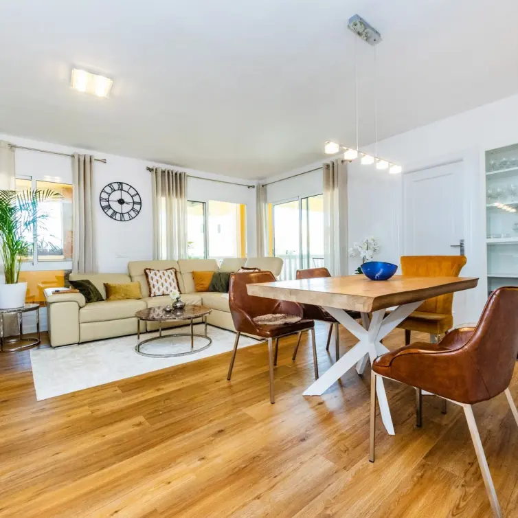 Venta de apartamento en planta media en Fuengirola