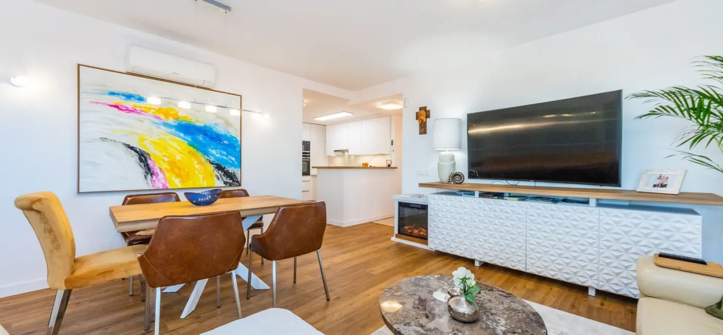 Venta de apartamento en planta media en Fuengirola 2