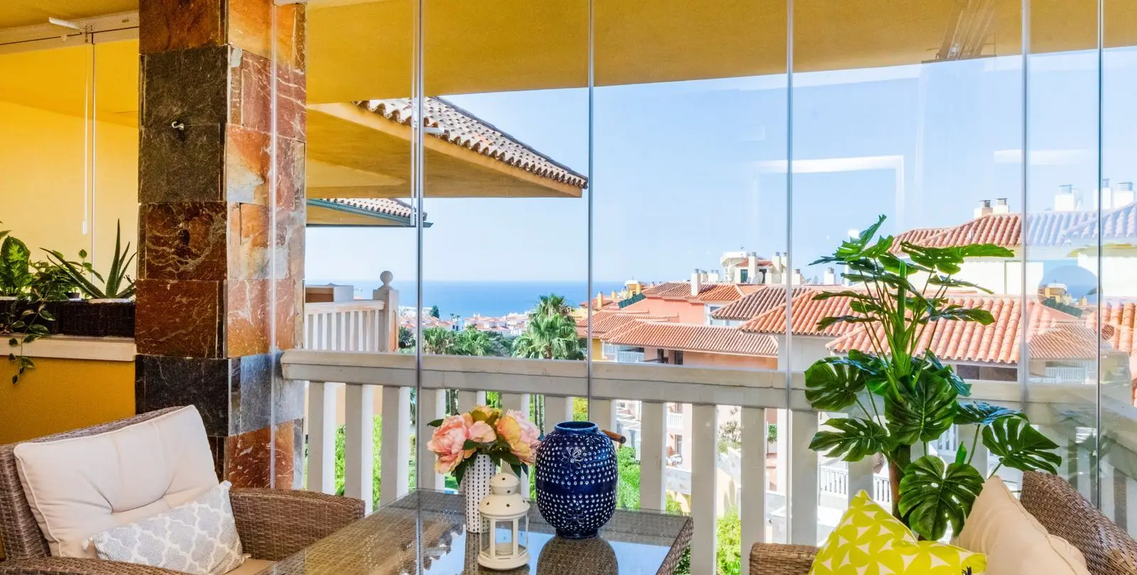 Venta de apartamento en planta media en Fuengirola 7