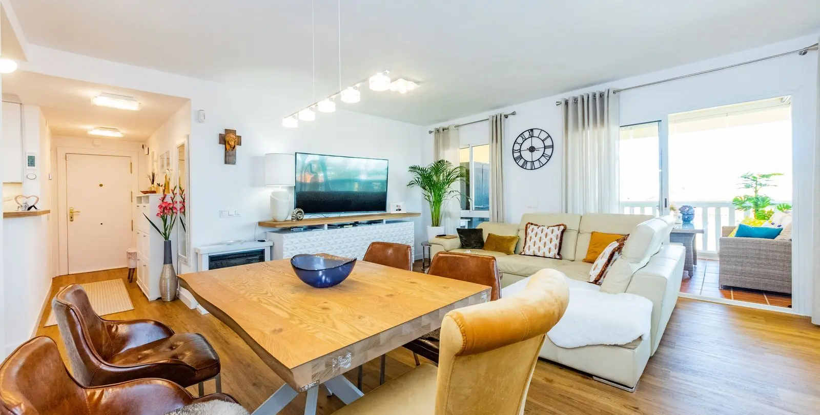 Venta de apartamento en planta media en Fuengirola 8