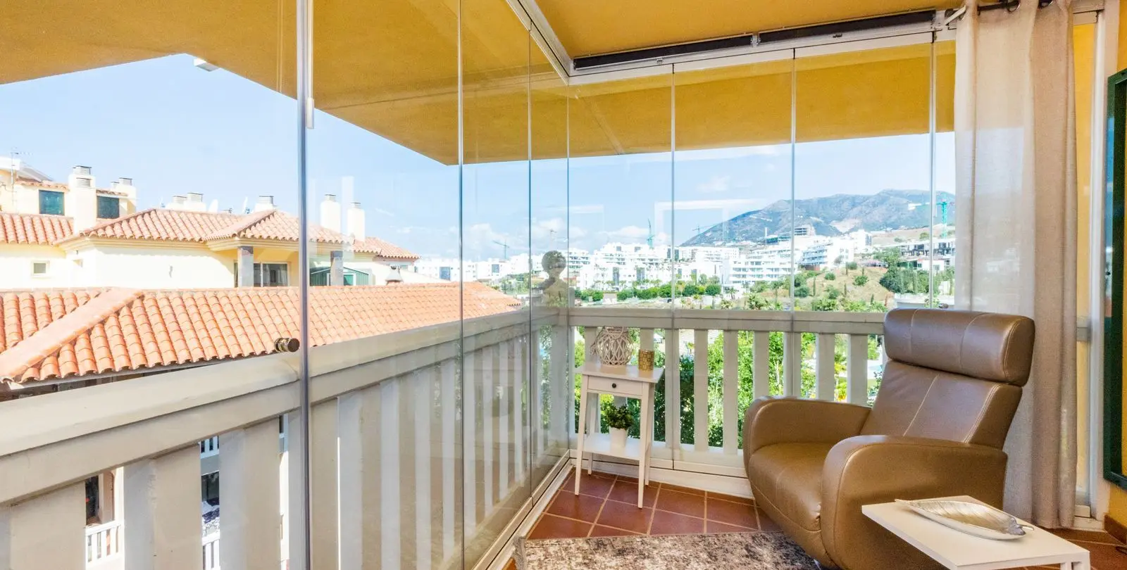 Venta de apartamento en planta media en Fuengirola 15
