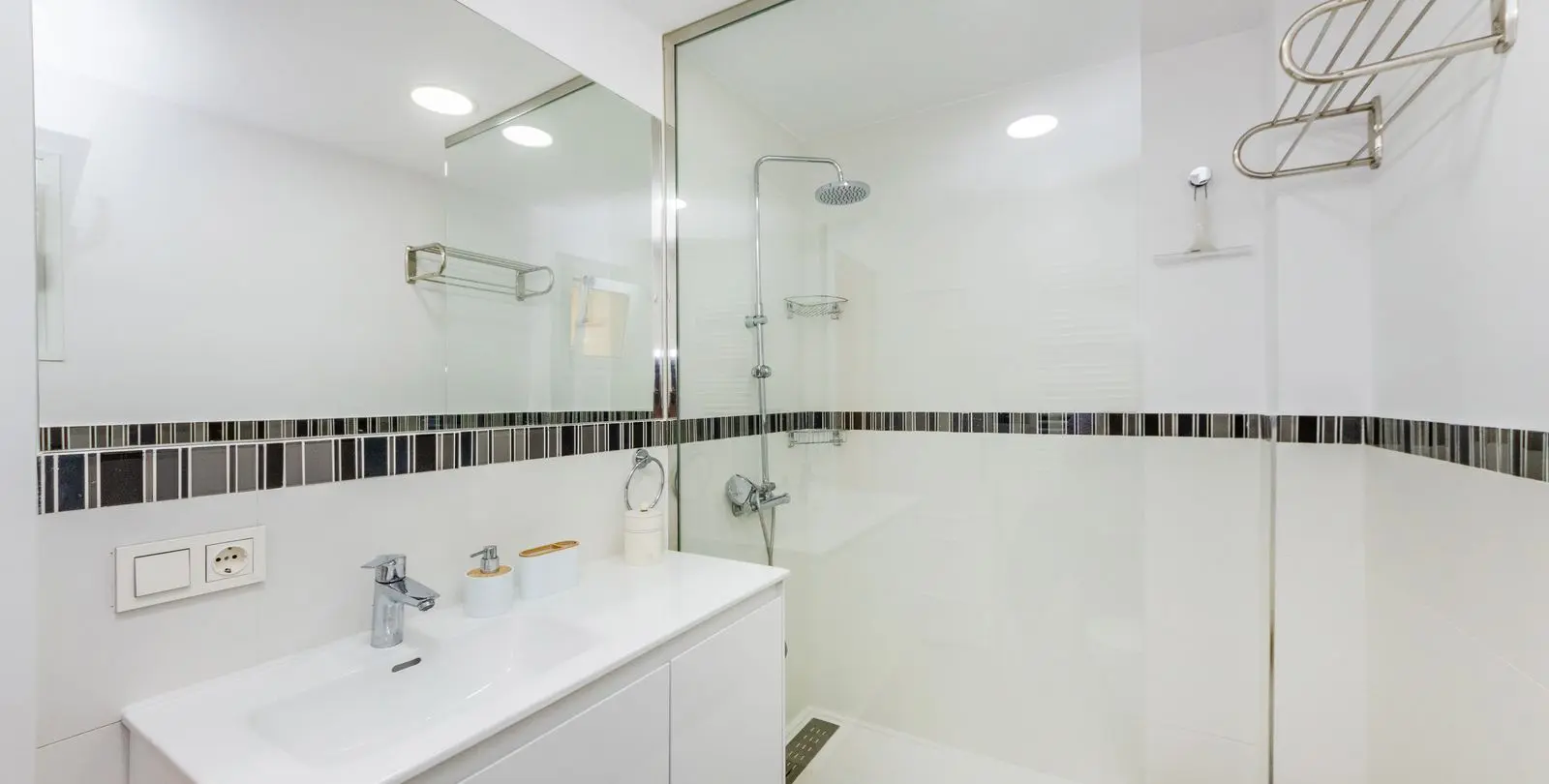 Venta de apartamento en planta media en Fuengirola 20