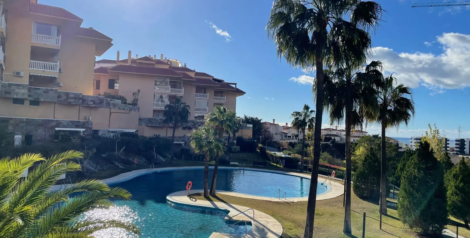 Venta de apartamento en planta media en Fuengirola 26