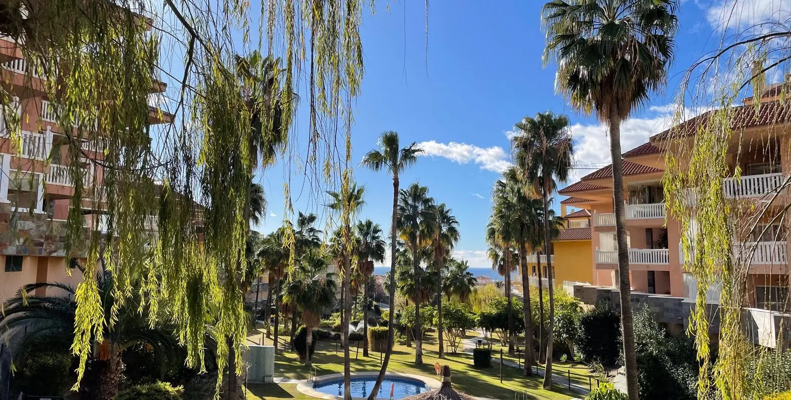 Venta de apartamento en planta media en Fuengirola 28