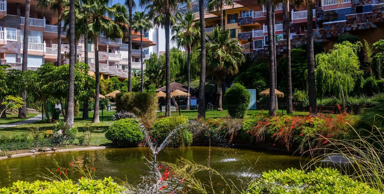 Venta de apartamento en planta media en Fuengirola 32