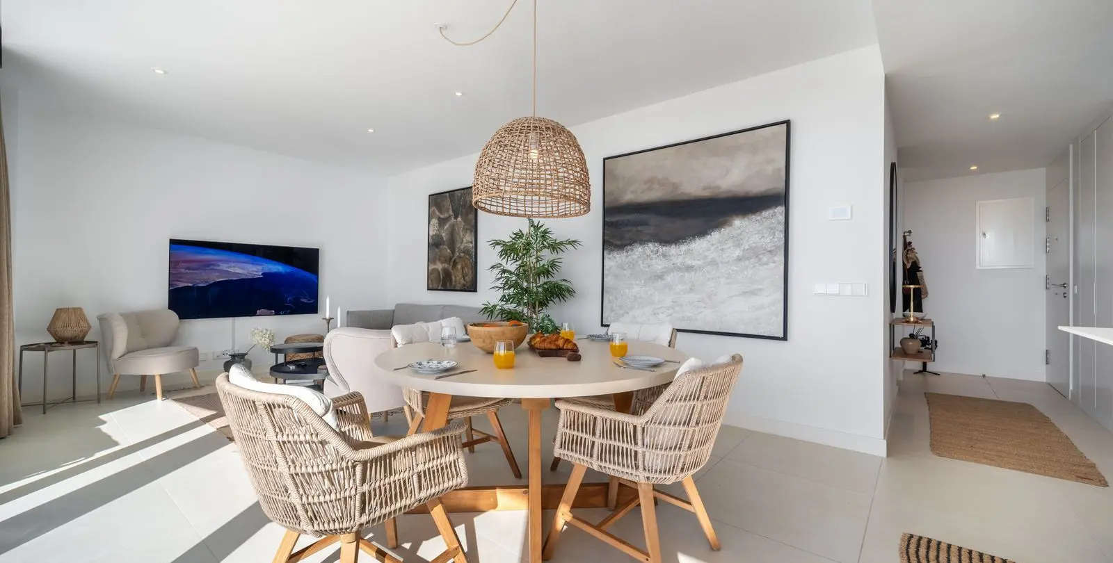 Sale of middle floor apartment in Fuengirola 6