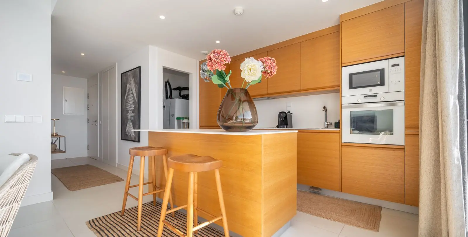 Sale of middle floor apartment in Fuengirola 11