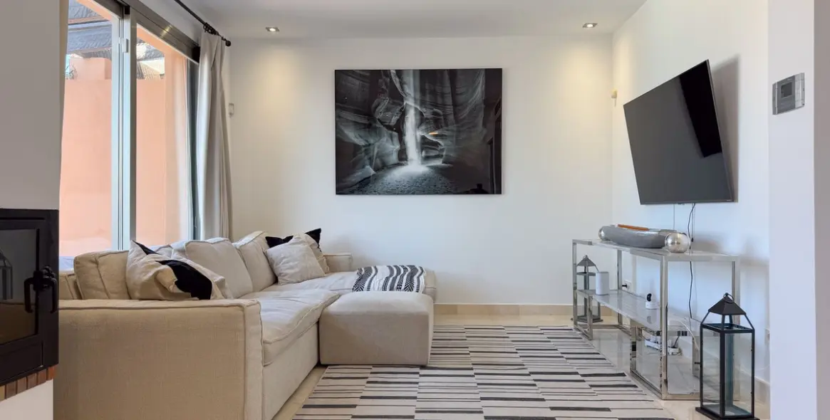 Продажа таунхауса в Riviera del Sol 3