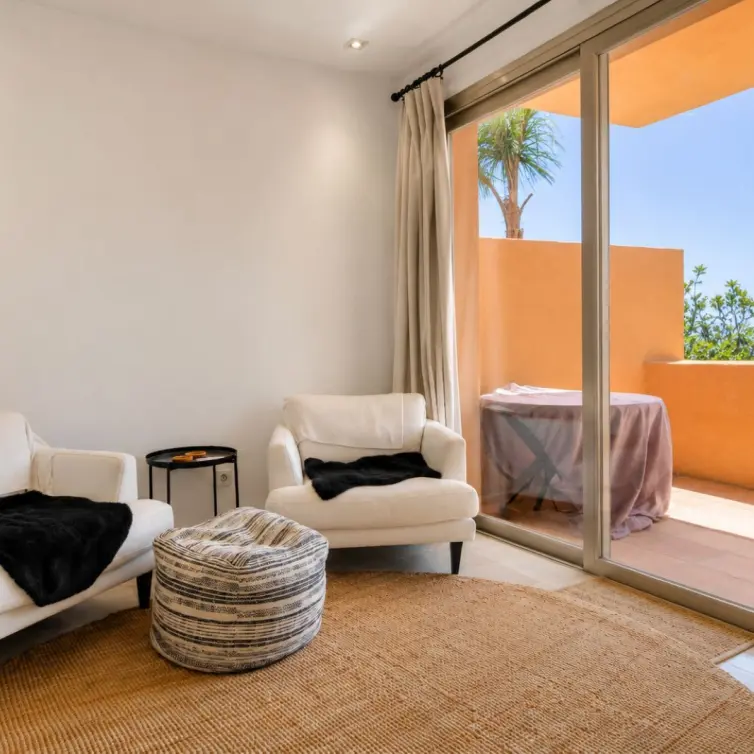 Sale of townhouse in Riviera del Sol