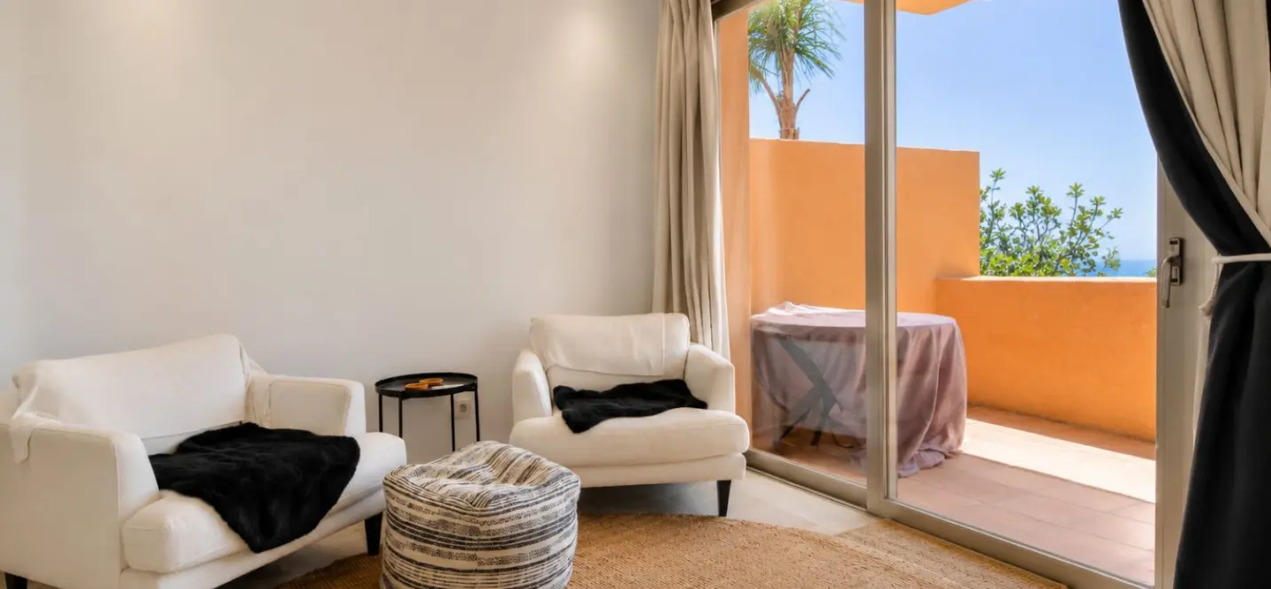 Sale of townhouse in Riviera del Sol 4